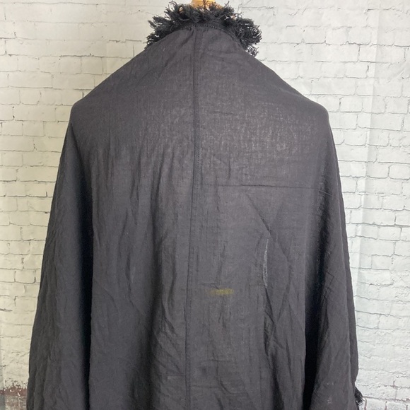 De La Rosa Plau Black Poncho Fringe Shawl Designer OS Boho Lagenlook Longline - Picture 7 of 16